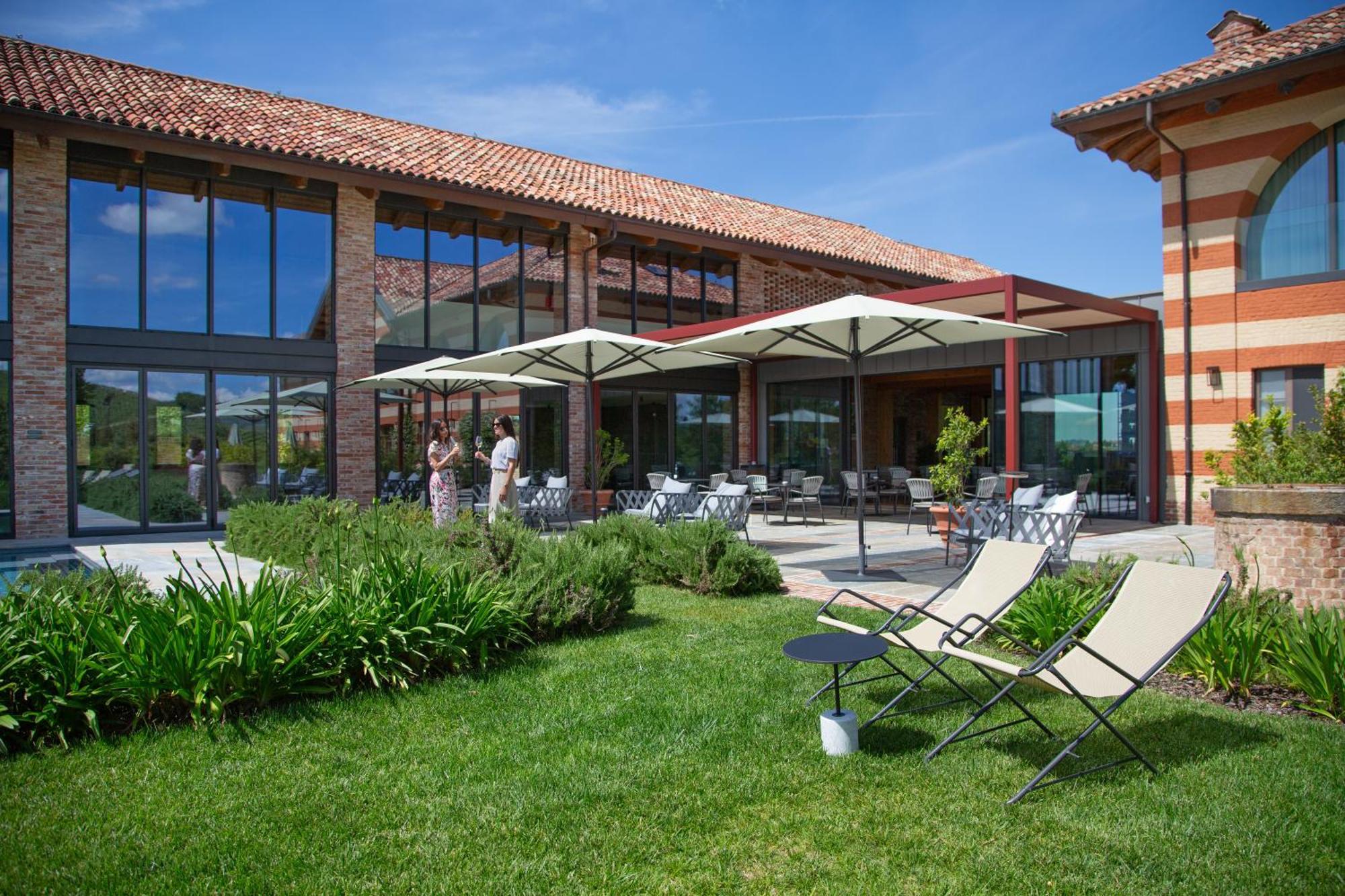 Villaggio Narrante - Cascina Galarej Сералунга д'Алба Екстериор снимка